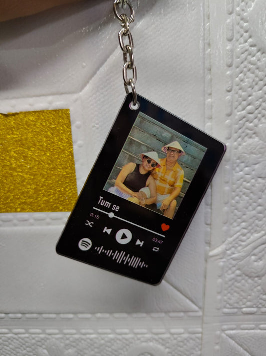 Custom Spotify Photo Keychain with Song Name – Personalized Acrylic Gift