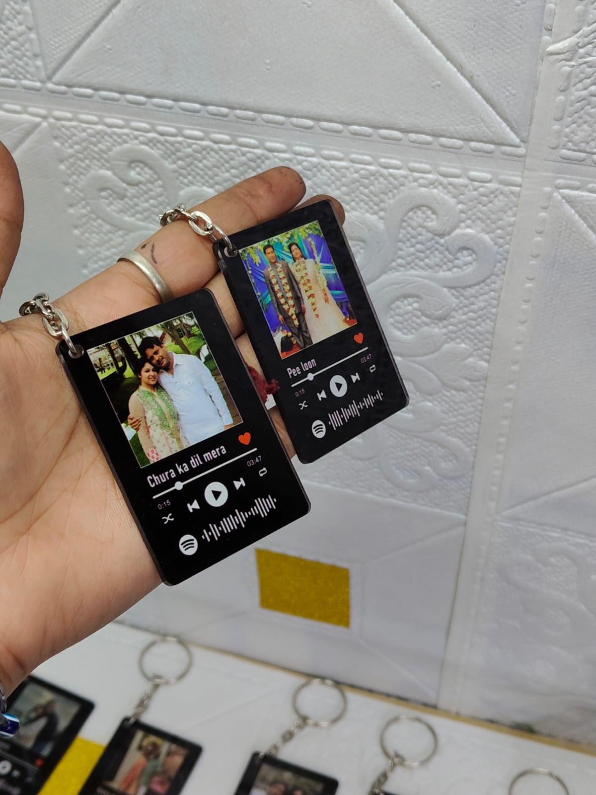 Custom Spotify Photo Keychain with Song Name – Personalized Acrylic Gift