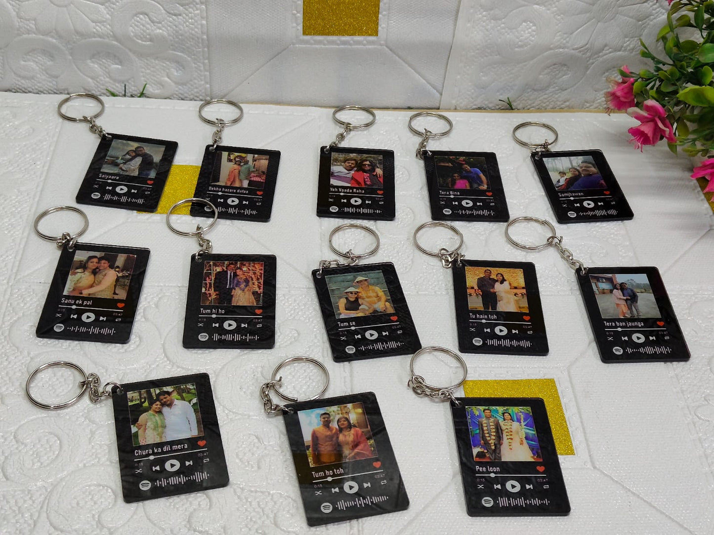 Custom Spotify Photo Keychain with Song Name – Personalized Acrylic Gift